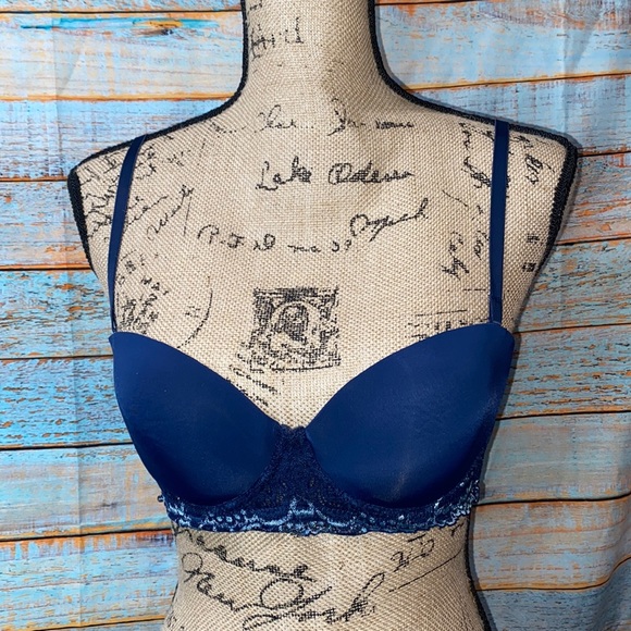 Victoria's Secret Other - Victoria’s Secret Strapless or With Straps Push Up